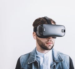 Users could start an AR experience on their iPhone, continue it on their AR glasses, and then transition to a VR environment using the Apple VR headset.